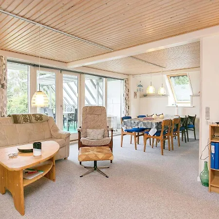 6 Person Holiday In Ferienhaus