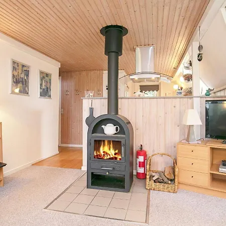 6 Person Holiday In Ferienhaus